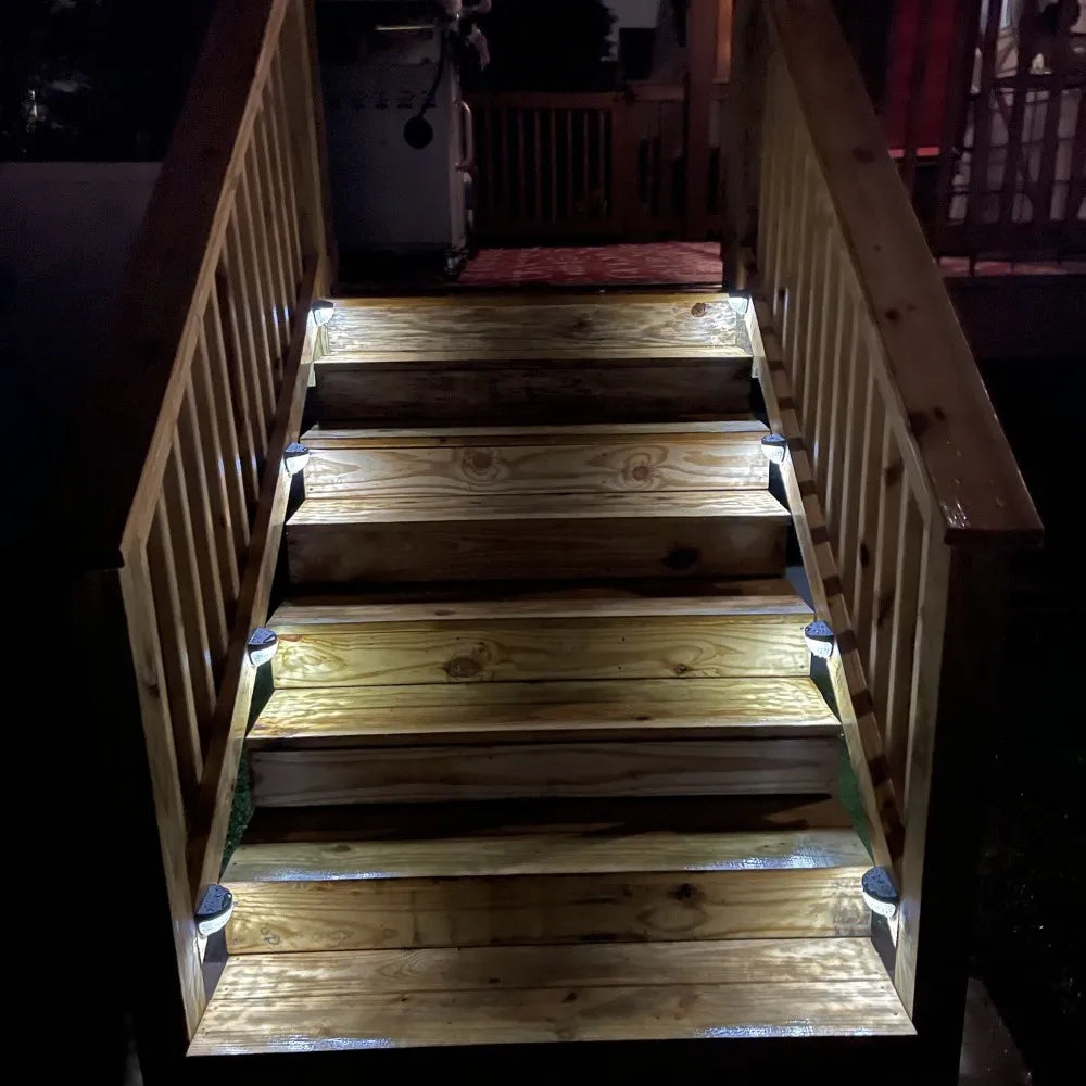 i-Lux Step – Coppia di Luci Solari LED per Scale e Recinzioni da Esterno